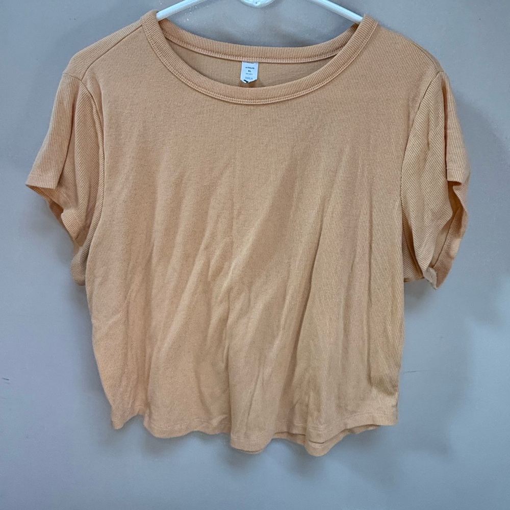 Women's Peach Short-Sleeve Ribbed Tee